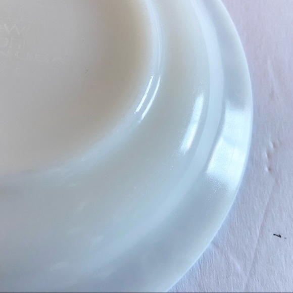 Pyrex Brown Filigree Milk Glass Saucer Plates By Corning  Vintage Made In USA - Picture 13 of 15